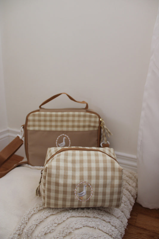 beauty bag miliblum in tessuto con ricamo oca milly di miliblum con borsa termica milly on the go
