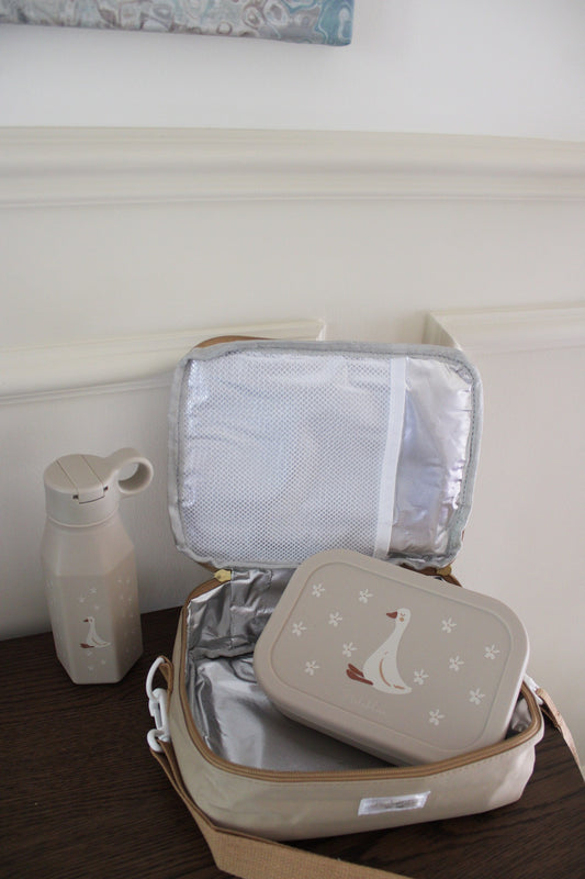 borsa termica con dettaglio borraccia e lunchbox abbinati con oca milly di miliblum