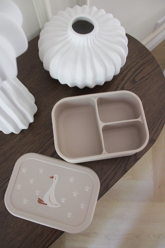 lunchbox miliblum in plastica alimentare beige con oca milly 3 scomparti
