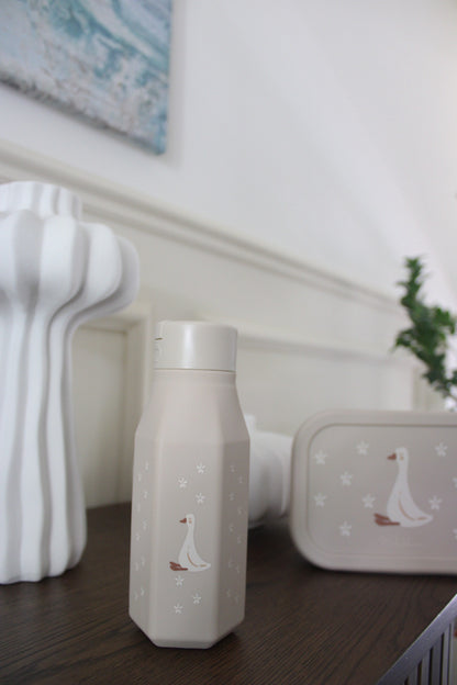 dettaglio borraccia miliblum con lunchbox abbinato milly di miliblum