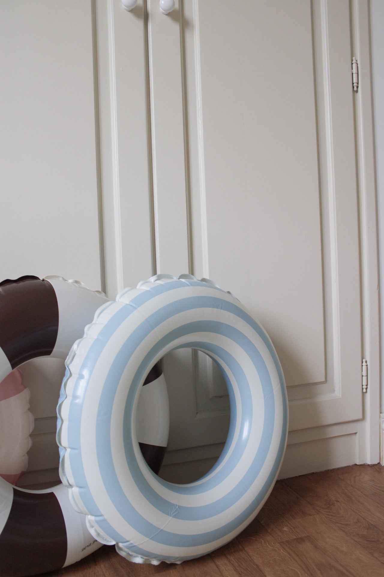 salvagenti bambino miliblum decorazione dettaglio azzurro